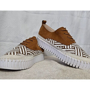 EUC Ilse Jacobsen Woven Laced Sneaker Cashew White Size 11 Platform Suede